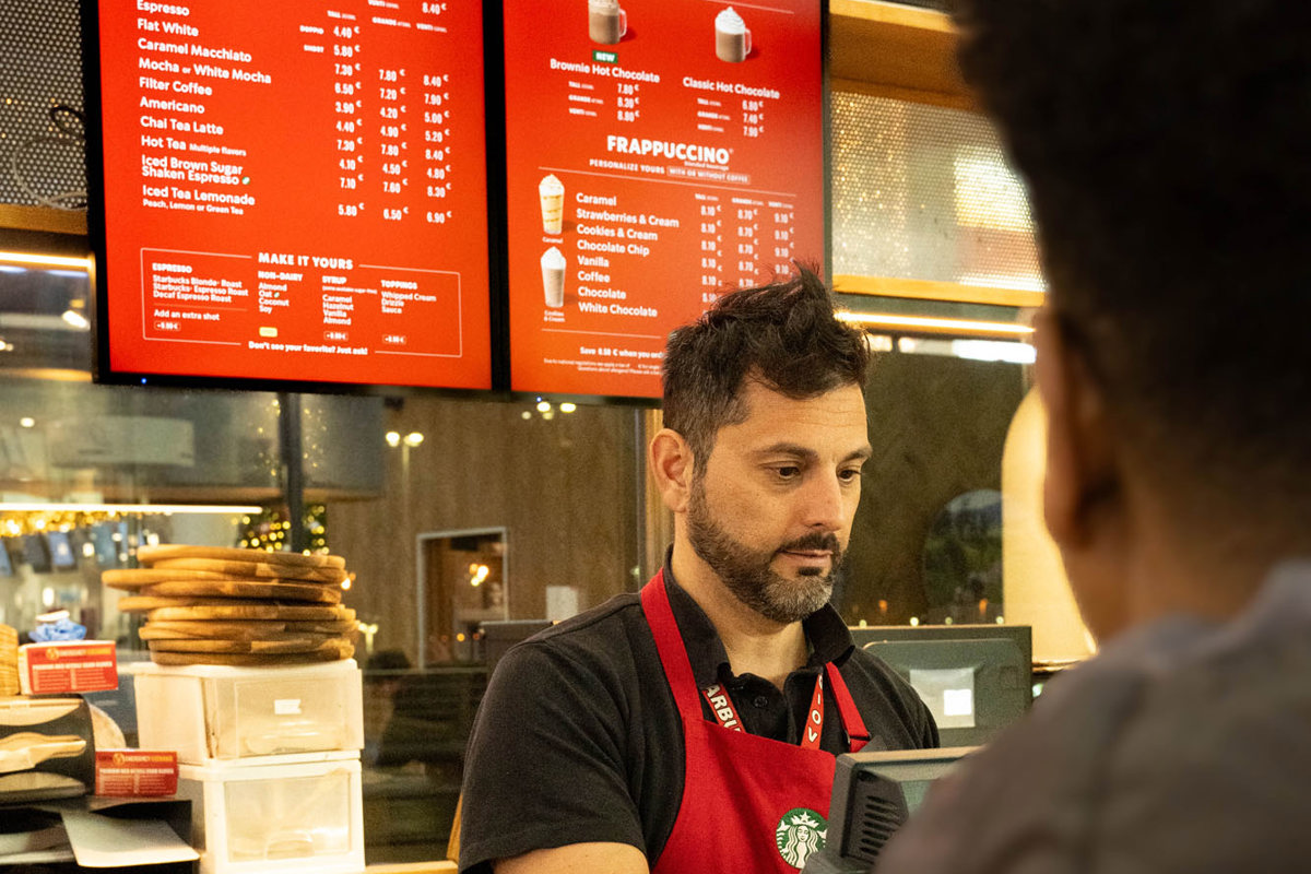 starbucks-bmediagroup (5).jpg