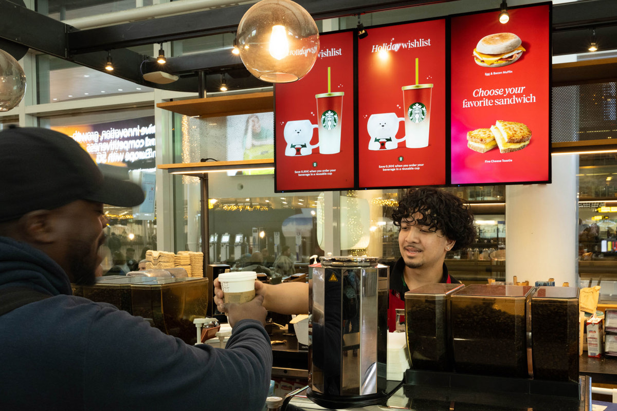 starbucks-bmediagroup (9).jpg